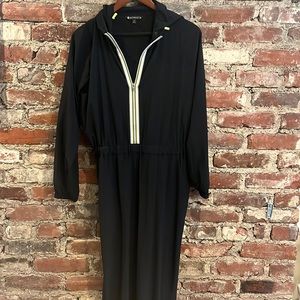 Athleta black Dipsea romper size 4